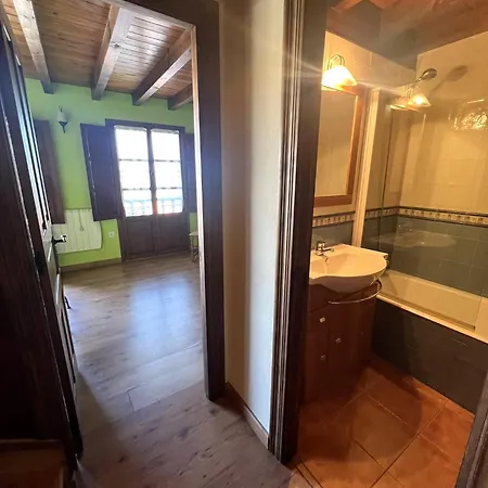 Holiday home Gestiona2r - Casa En Centro Colombres