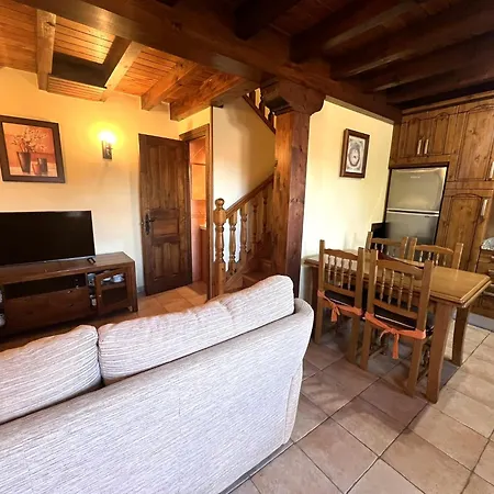 Gestiona2r - Casa En Centro * Colombres